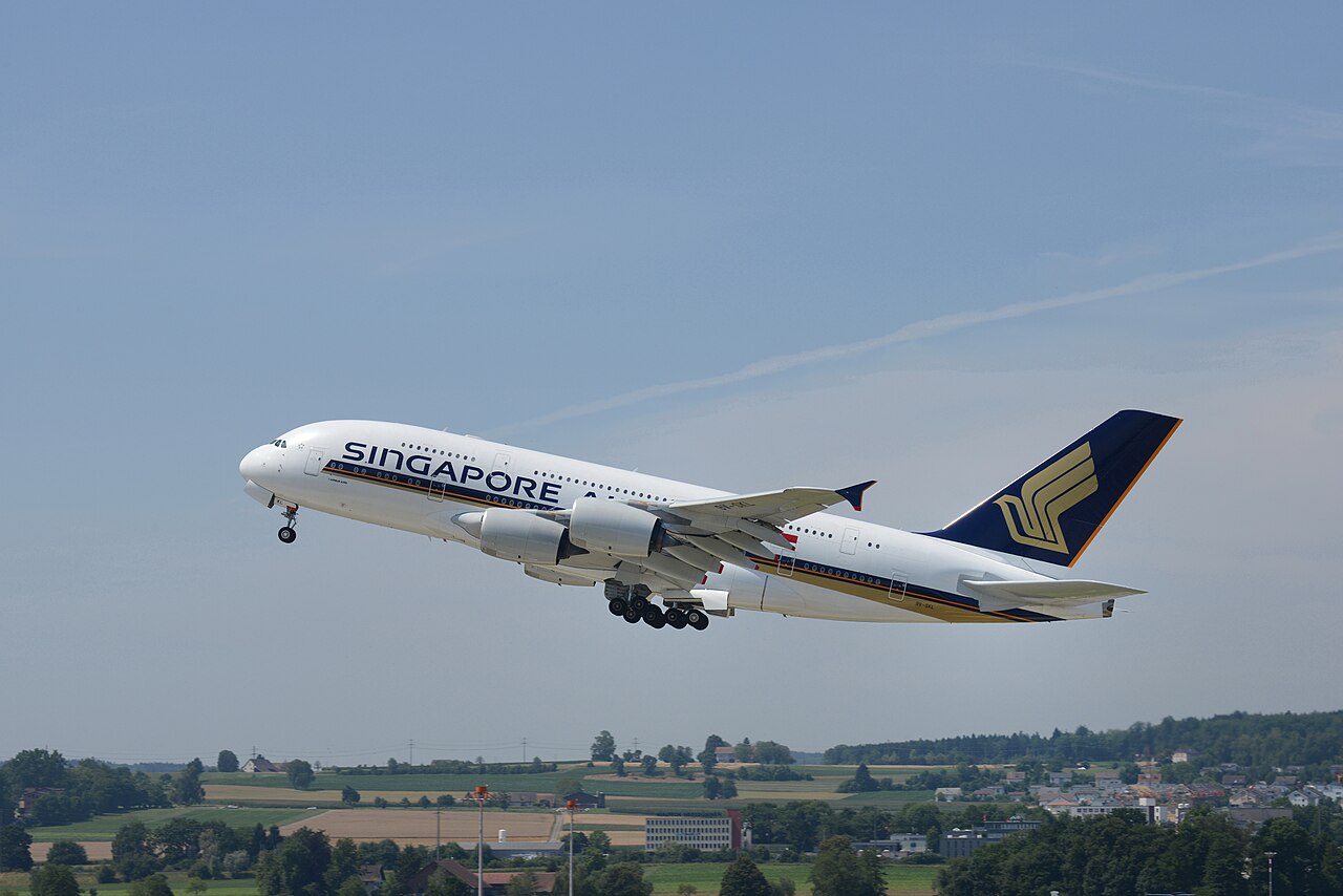 Singapore Airlines Airbus A380 taking off