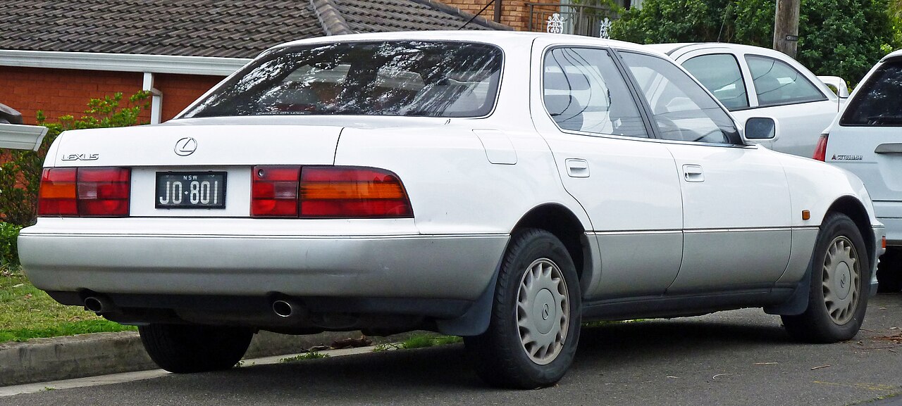 White 1990 Lexus LS 400 sedan