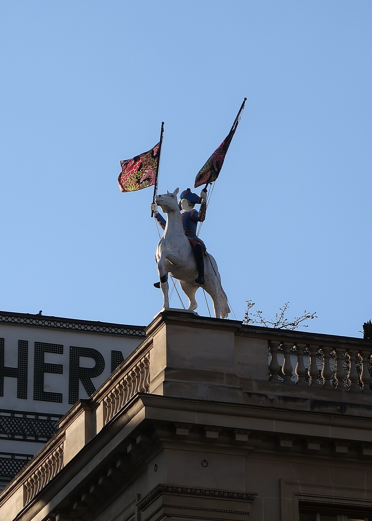 The horseman figure on the roof of Hermès at 24 rue du Faubourg-Saint-Honoré, Paris