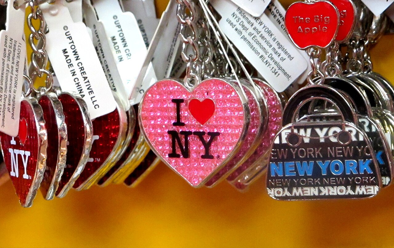 Heart-shaped I love NY keyrings on sale